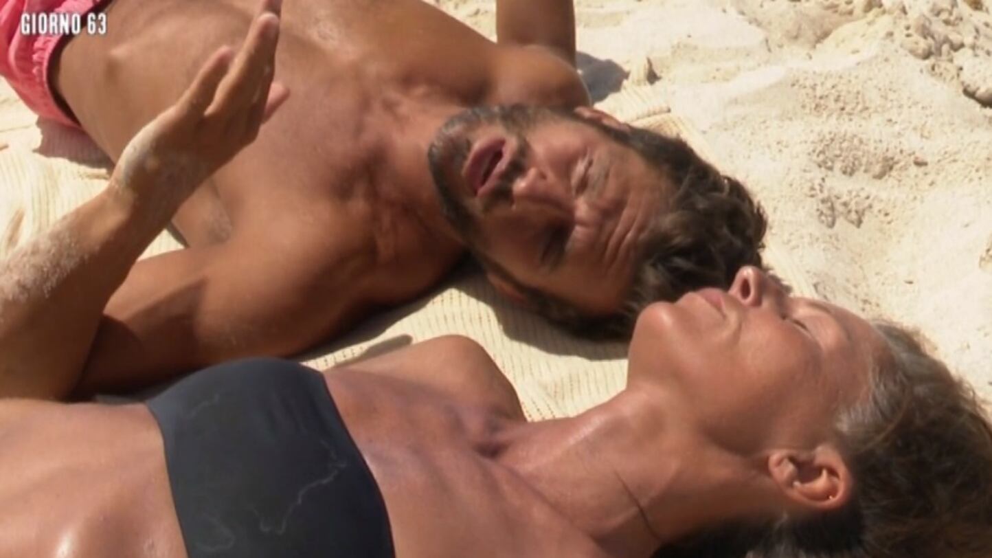 Isola, critiche a Sarah Altobello: "Sembra depressa"