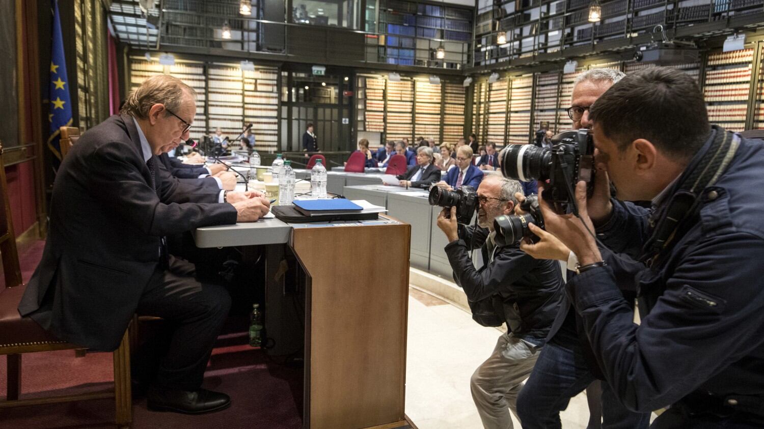 La "bomba" sui conti pubblici: "Rischio manovrina dello 0,3% del Pil"