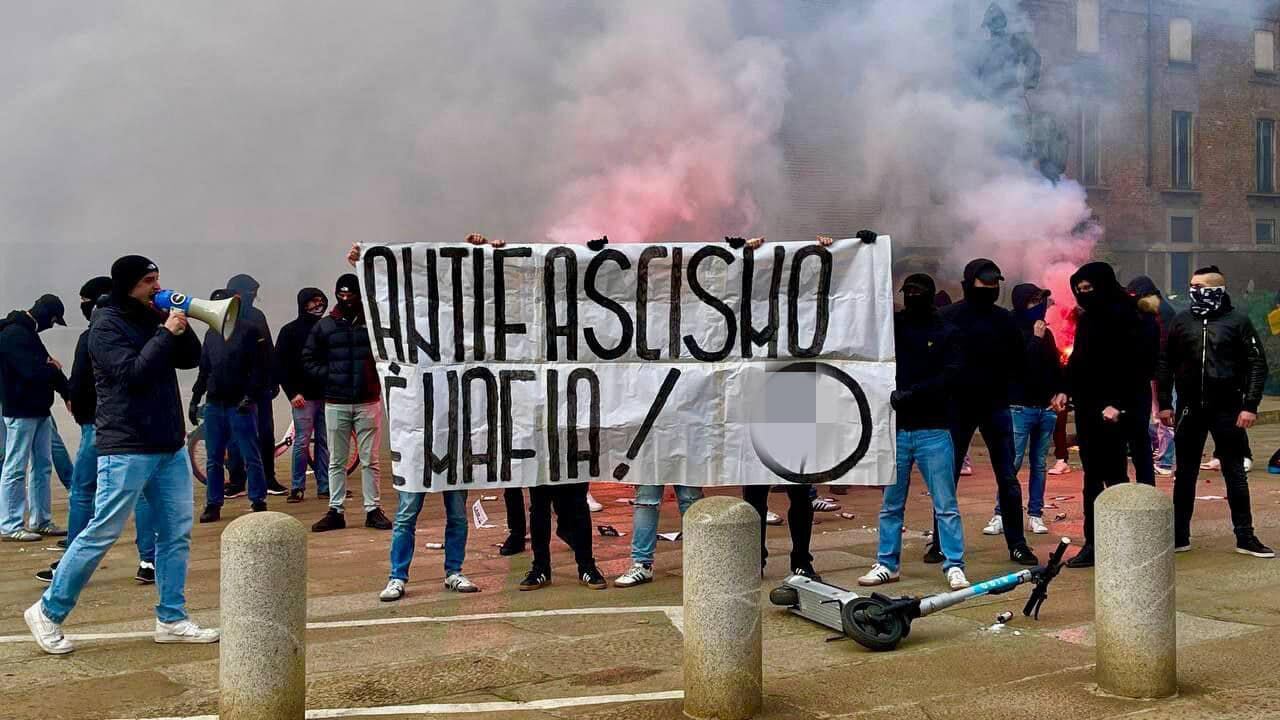 "Benvenuti nella Milano antifascista". Lo sfregio contro Sergio Ramelli