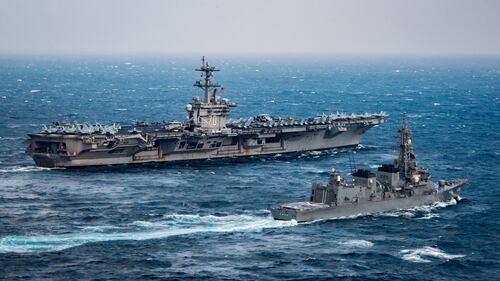 La portaerei Carl Vinson 5