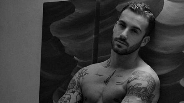 Andreas Muller infiamma Instagram con un nuovo scatto hot