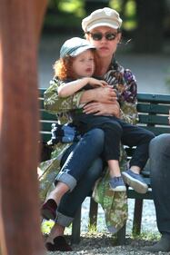 Gabriella Pession al parco con il figlio Giulio 9