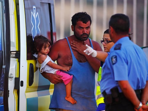 Malta non si piega ai diktat Ue: Letta fa sbarcare a Siracusa i clandestini naufragati in Libia