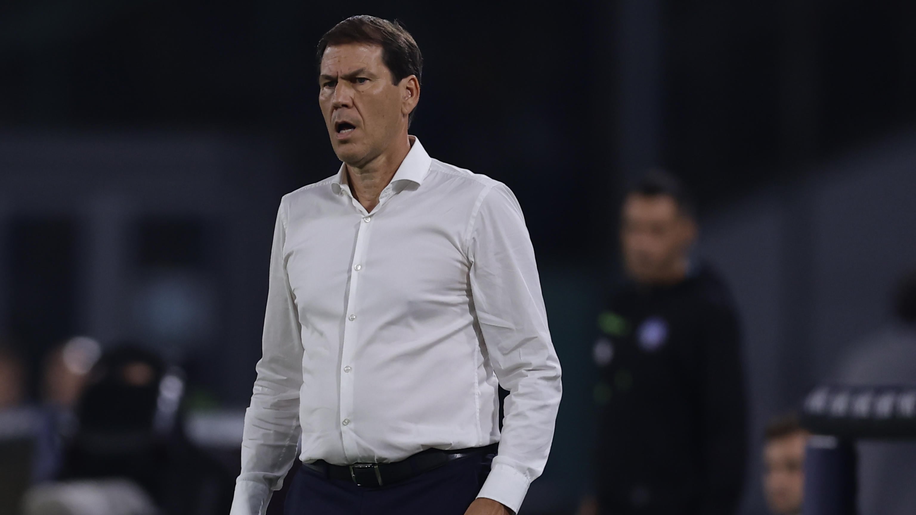 Napoli, 3 ko e l'ex mister cambia nome: "Gody Garcia"