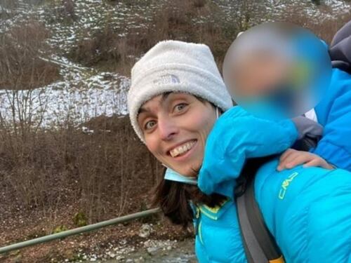 "Deve pagare". Mamma allatta il neonato al cinema: la brutta sorpresa al botteghino