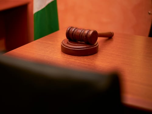 Da autista a cancelliere: così "guidava" l'ufficio del gip