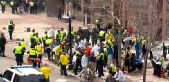 Boston, sangue alla maratona: esplosioni alla linea di arrivo 11