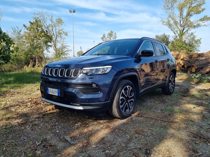 Jeep Compass e-Hybrid: guarda la gallery della prova su strada 4