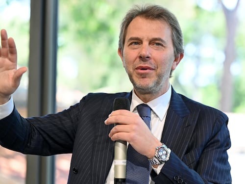 "Torno in video per spiegare il presente che diventa futuro. E la Rai è di tutti"