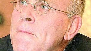 Dietrofront della Procura: non sono coinvolti politici né funzionari pubblici