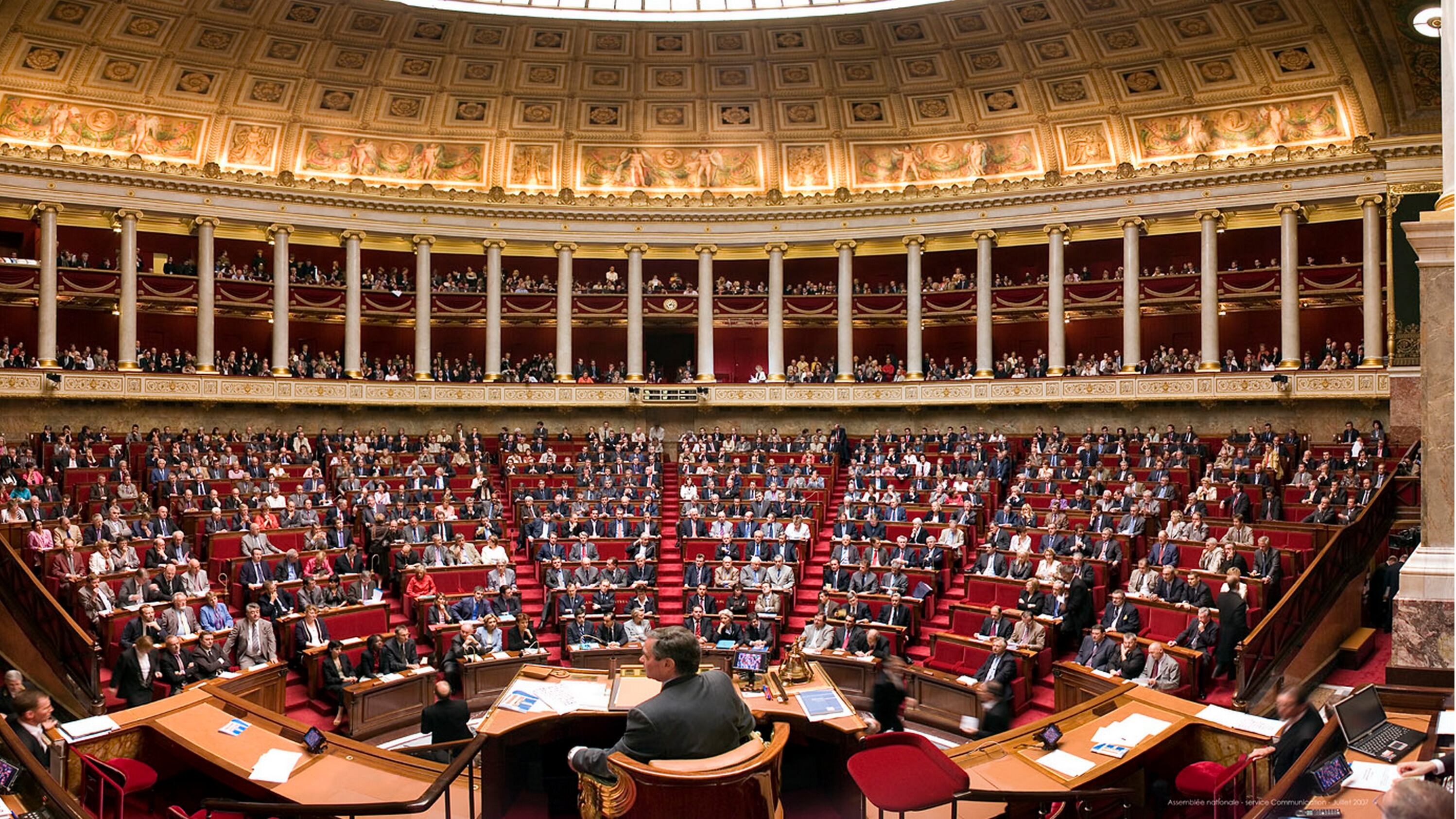 Politiche ago della bilancia Socialisti e gollisti decisivi