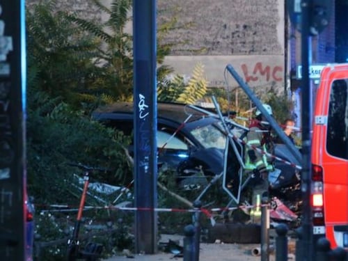 Berlino, auto piomba sulla folla: quattro morti, c'è un neonato