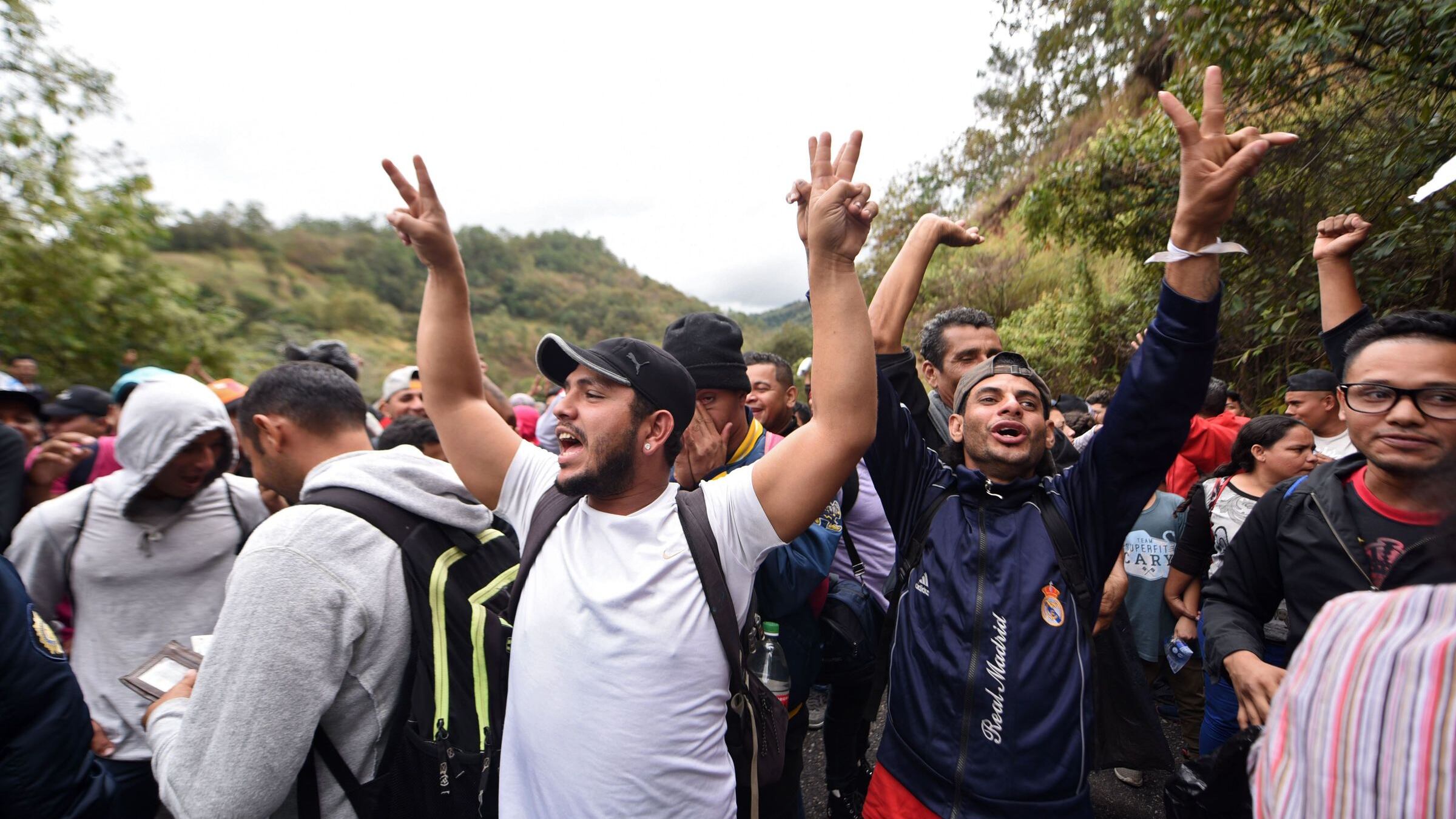 Il Messico lancia l'allarme: "Si sta formando la carovana di migranti più grande di tutte"