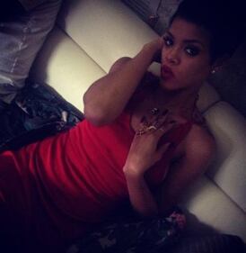 Rihanna hot per i suoi fan 11