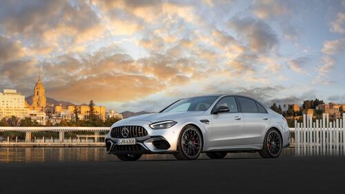 Mercedes-AMG C 63 S E Performance, guarda la gallery 1