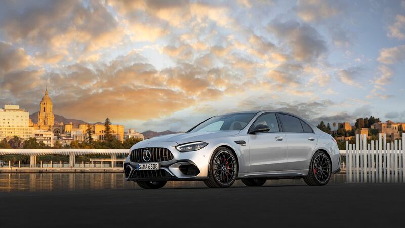 Mercedes-AMG C 63 S E Performance, guarda la gallery 1