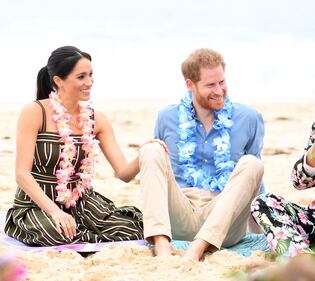 Il Principe Harry e Meghan Markle a una festa in spiaggia 1