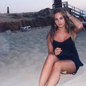 Estelle Bergkamp incanta i suoi follower su Instagram 9