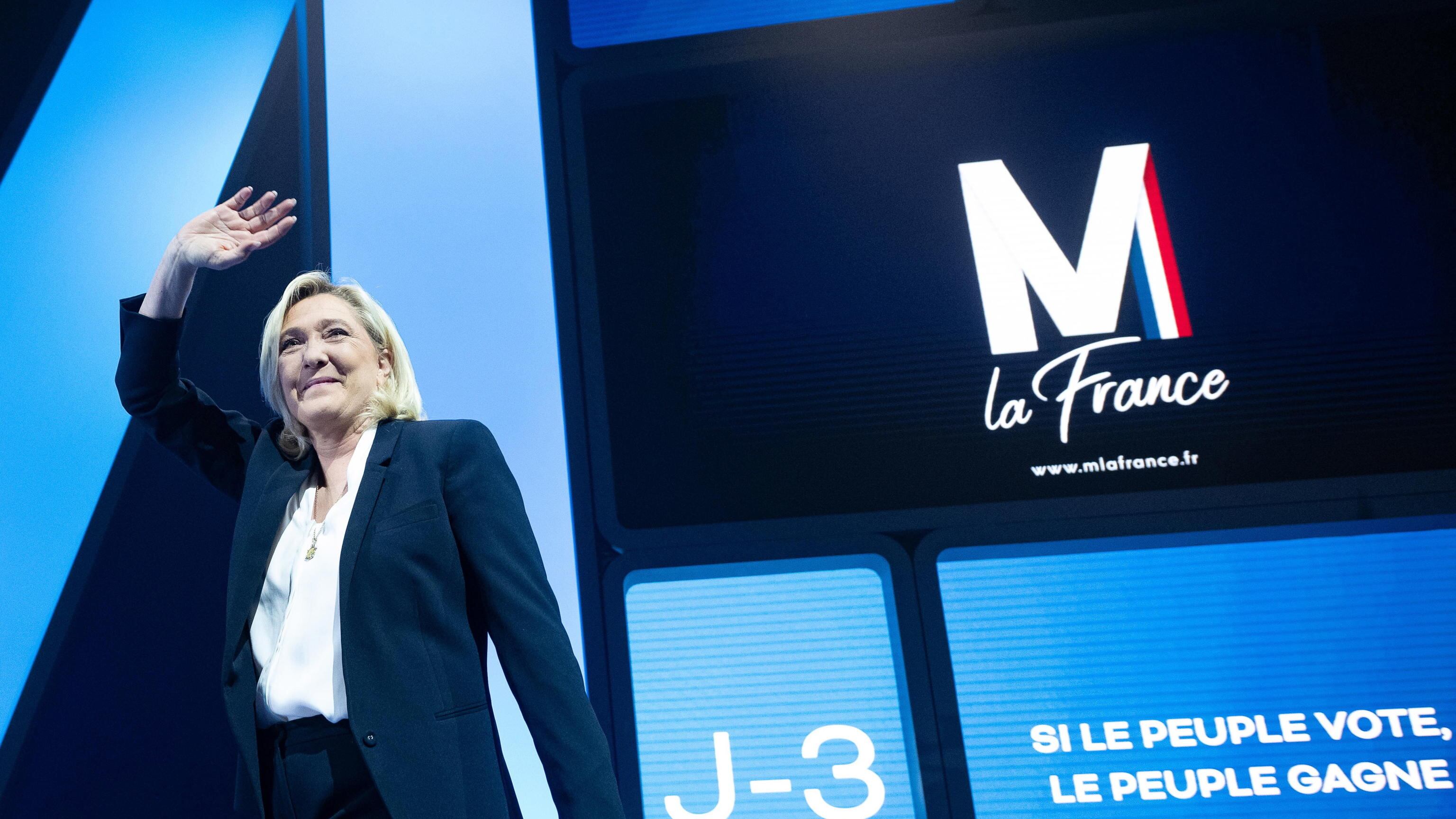 Le Pen punta tutto sul duello tv. Ma arriva un'altra inchiesta