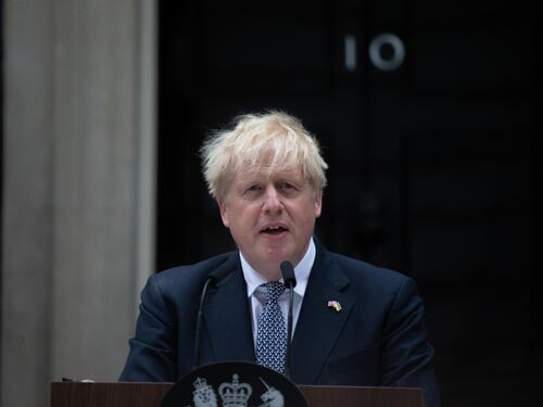 Vendette, caos in Aula rimpasti e addii: dalla Brexit a oggi una lunga via crucis
