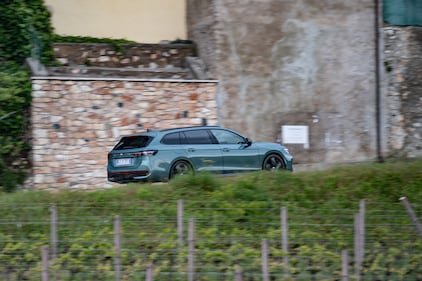 Nuova Volkswagen Passat, primo contatto 8