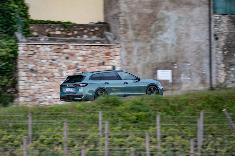Nuova Volkswagen Passat, primo contatto 8