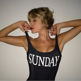 Alessia Marcuzzi sexy in bikini 3