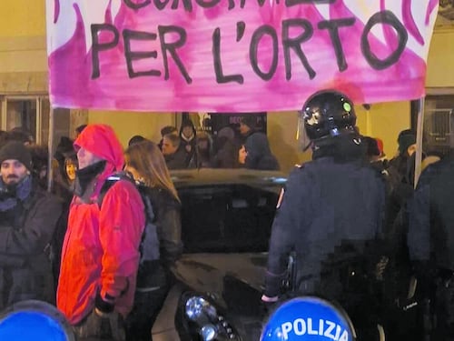 Striscione choc contro Ramelli: "Concime per l'orto"