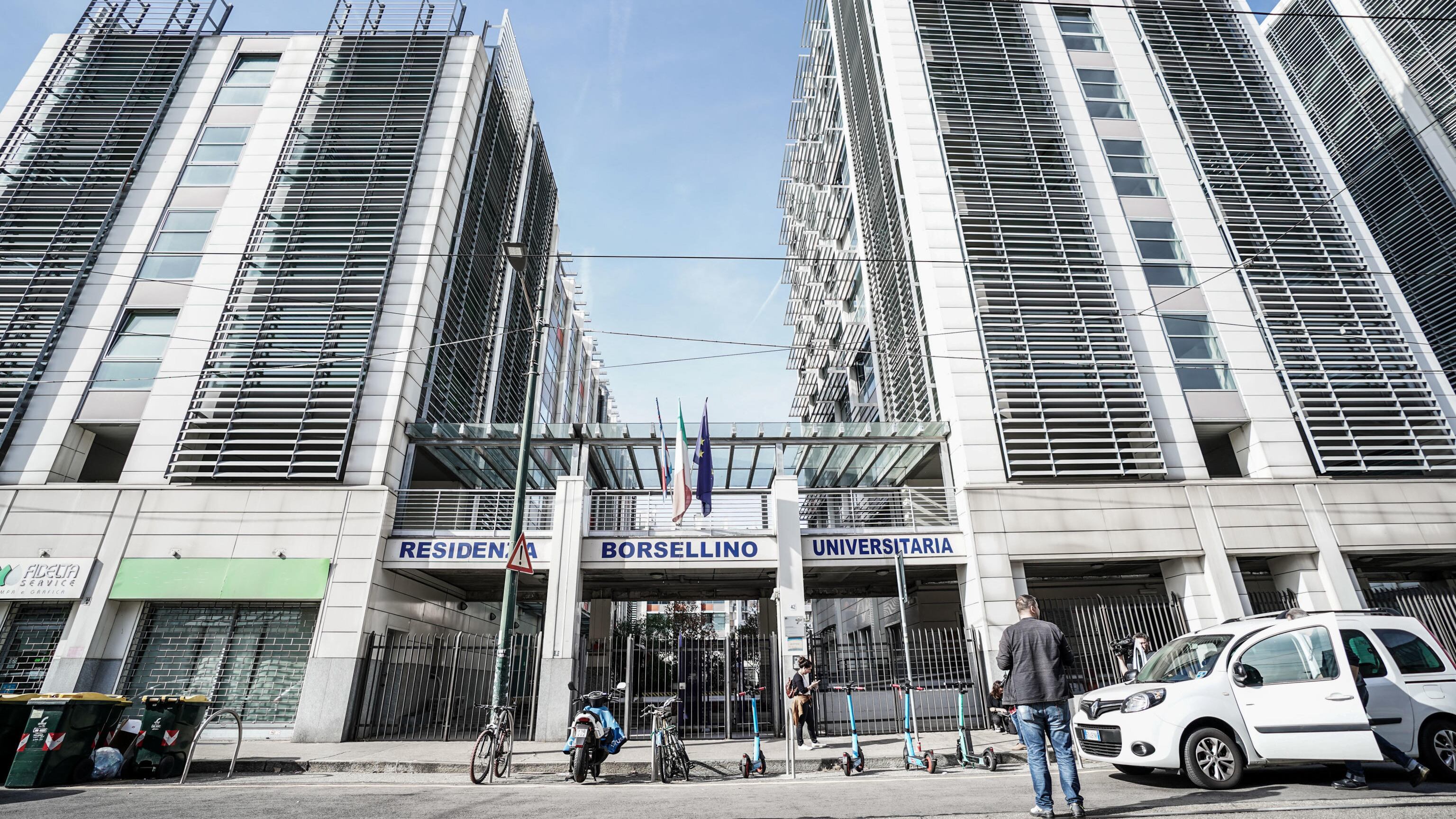 Stupro nel campus universitario: le violenze choc sulla studentessa. "Si cerca uno straniero"