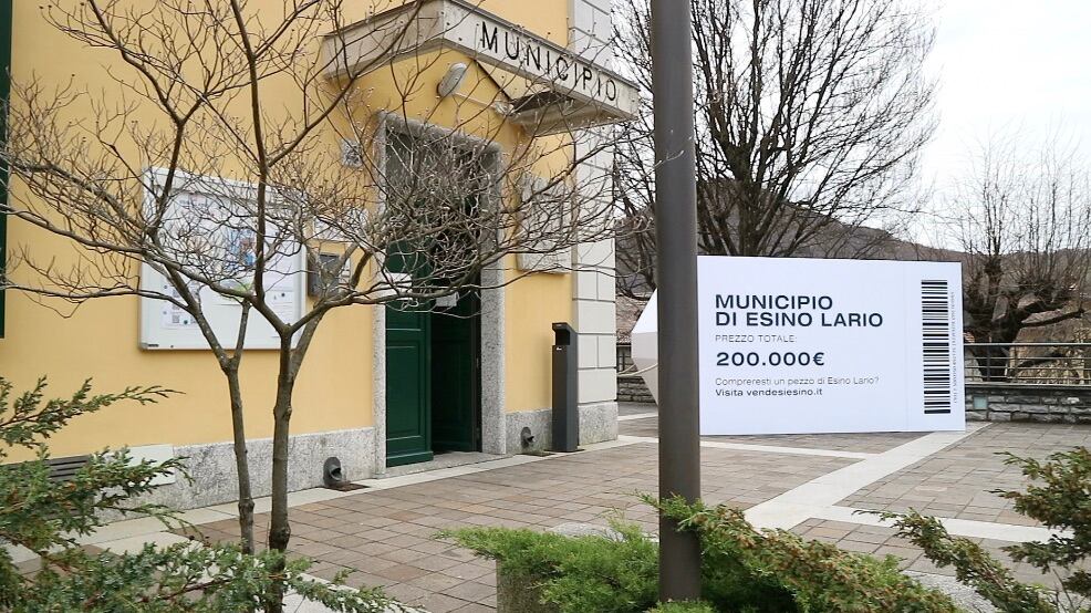 Il sindaco che vende il suo Comune per salvarlo dallo spopolamento