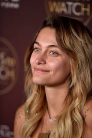 Paris Jackson in topless su Instagram 27