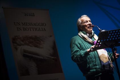Addio ad Albertazzi: gigante del teatro morto a 92 anni 11