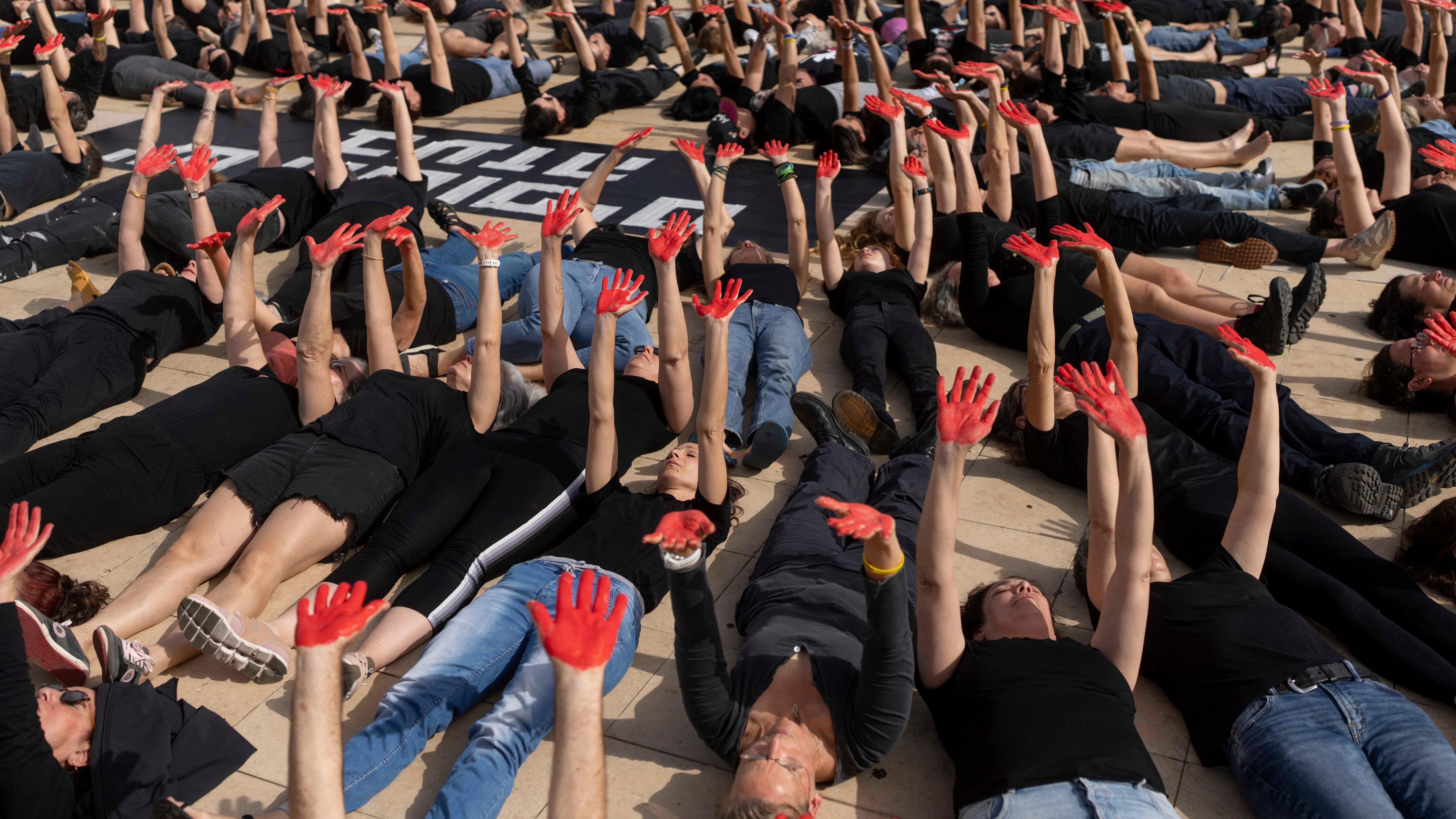 L'Onu: "Orrore le fosse comuni, ora l'inchiesta"