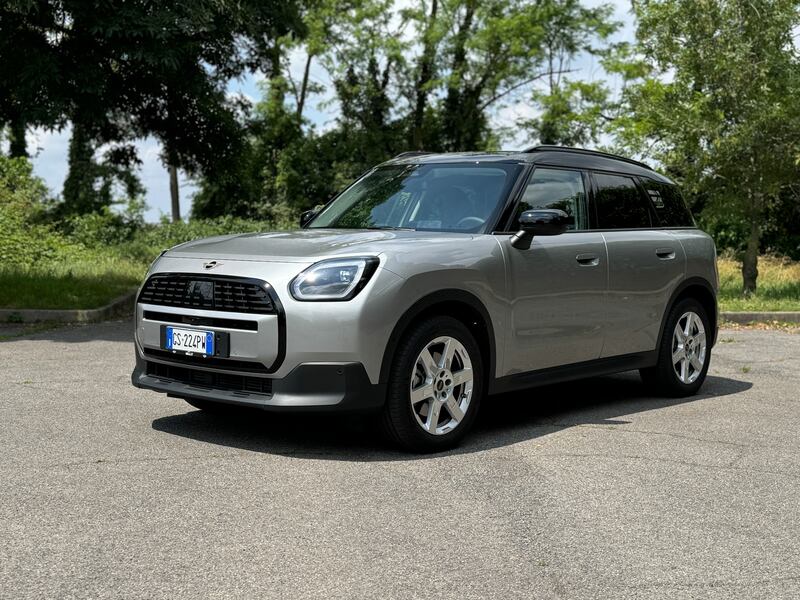 MINI Countryman 2024: guarda la gallery del crossover mild-hybrid premium 1