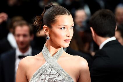 Carla Bruni e Bella Hadid: foto 11