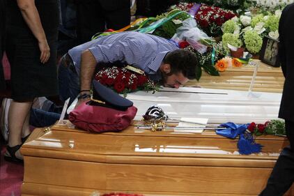 Andria, il funerale delle vittime dello scontro fra treni 9