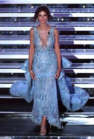 I mille abiti di Madalina Ghenea a Sanremo 5