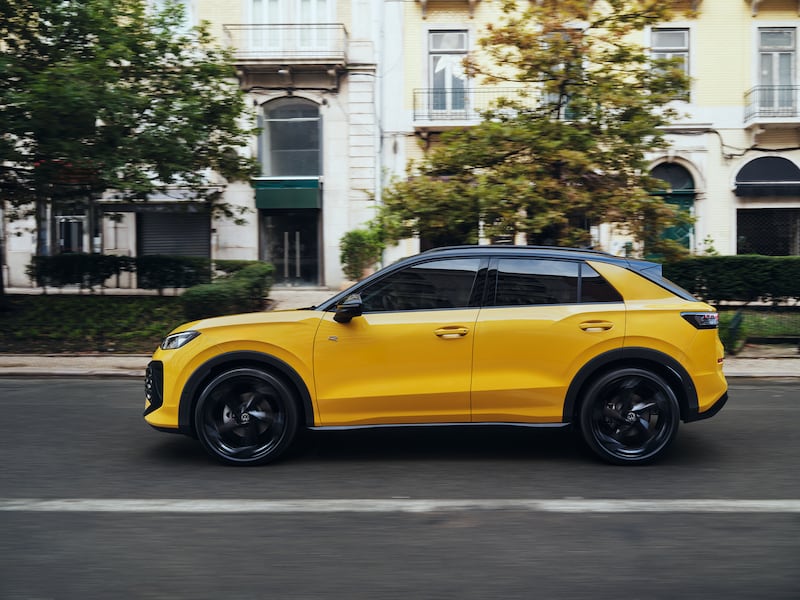 Nuova Volkswagen T-Roc, primo contatto: guarda la gallery 6