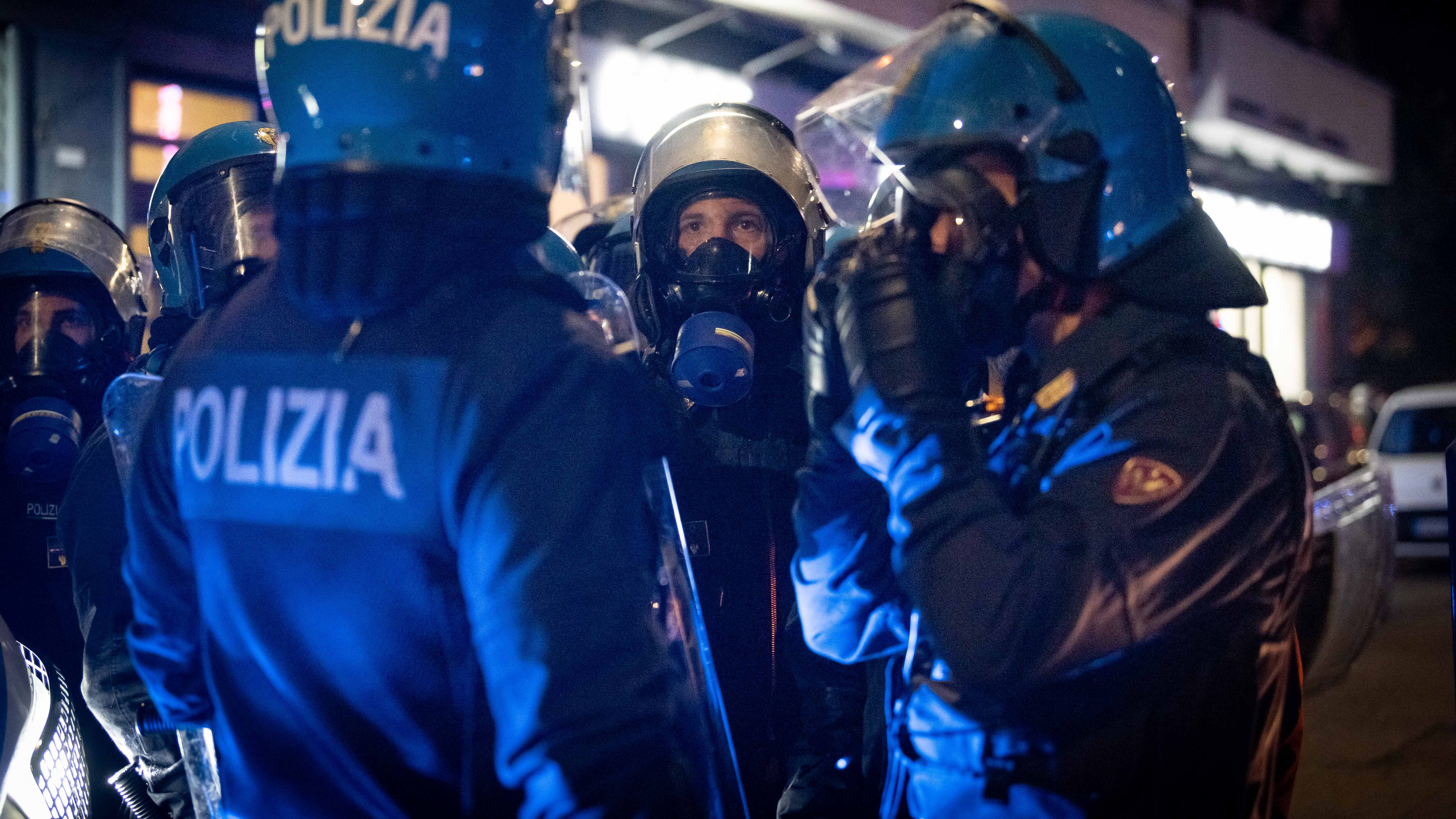 "Vietare il Remigration Summit? Non siamo in Urss". Salvini mette a tacere le opposizioni