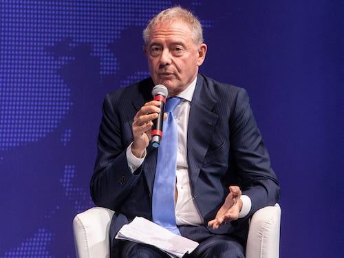 Il ministro Urso agli 80 anni del Tempo: "Se non fosse per l'auto, l'Italia sarebbe il quarto esportatore globale"