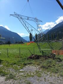 Come viene smantellato un traliccio? 2