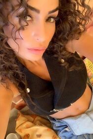 Raffaella Fico, allenamento sensuale sui social 5