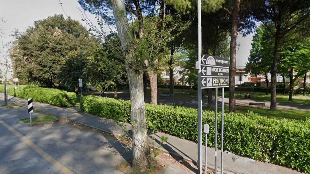 Firenze: pusher magrebino si tuffa nell'Arno per evitare controlli