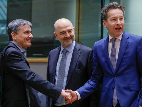Renzi chiede le dimissioni di Dijsselbloem: "Non offenda l'Italia"