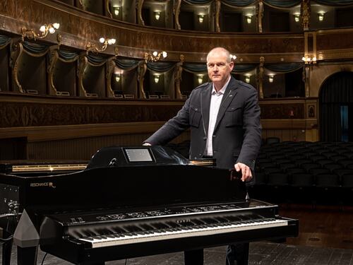 "Rinascere dalla musica", a Tesero concerto per i legni sonori salvati