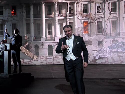 Il teatro come un set tv. Parata di superstar per "riveder le stelle"