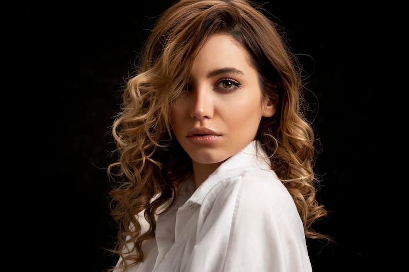 Beach waves, la tendenza capelli dell’estate: come realizzarle in vacanza