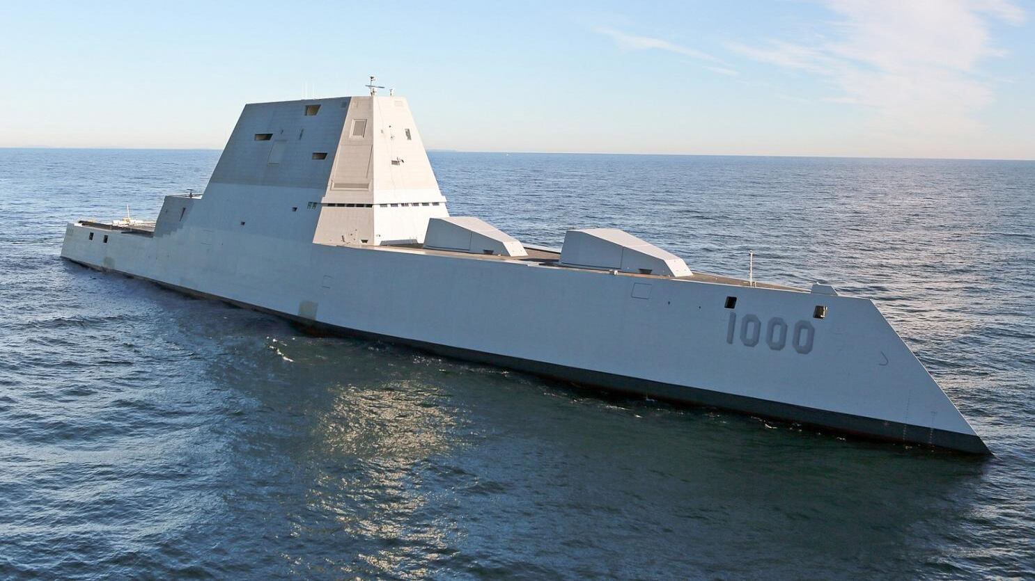 US Navy, il destino delle cacciatorpediniere stealth classe Zumwalt