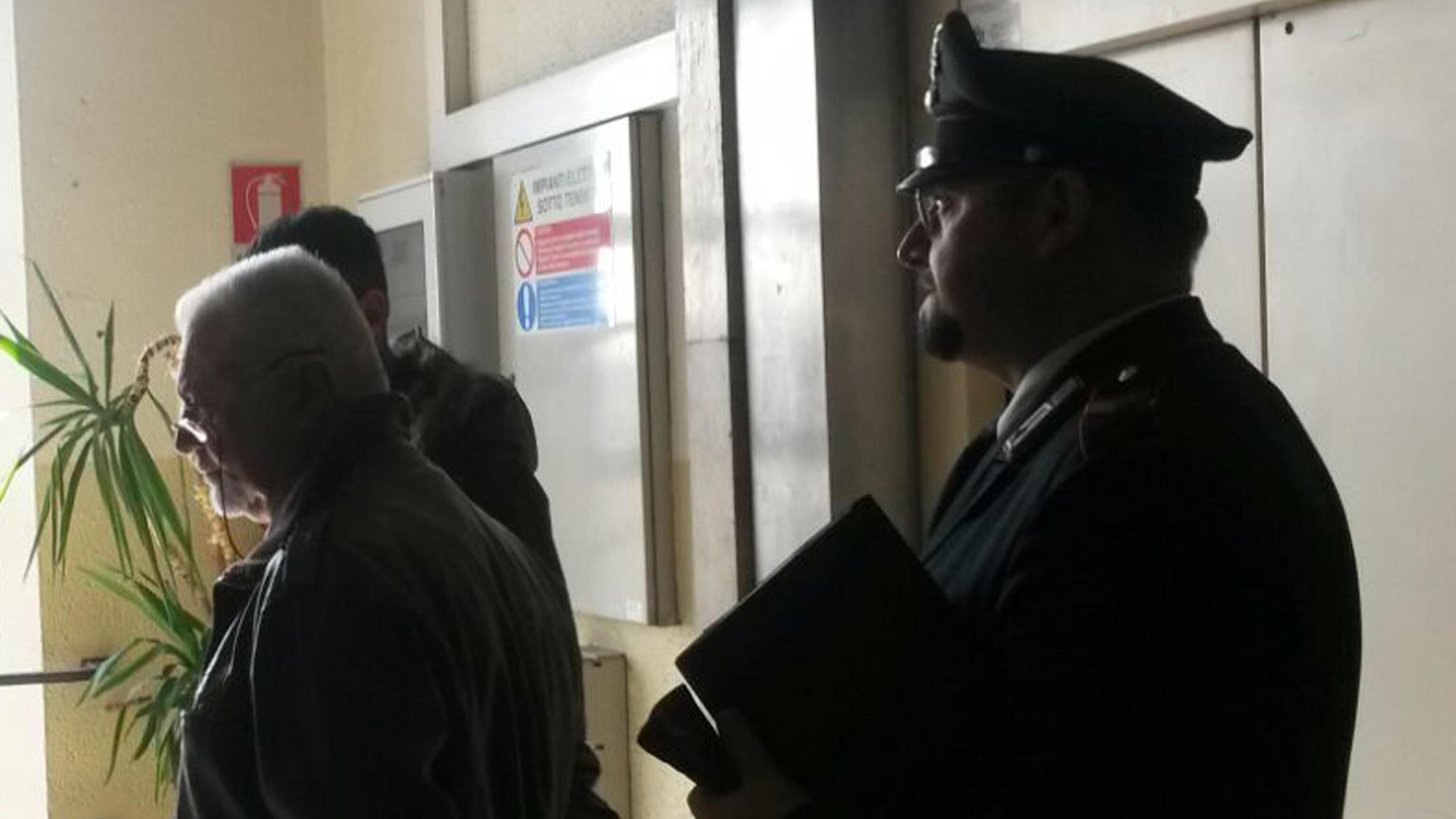 I genitori del ladro ucciso: "Ora l'omicida deve pagare"