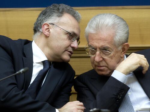 Matteo Renzi spacca (ancora) il centrino di Monti e Mauro